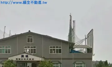 高爾夫練習場旁農地